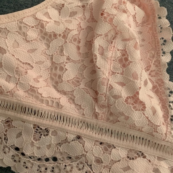 Victoria Secret Body by Victoria Bralette - Picture 7 of 9